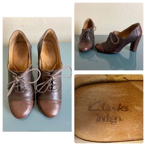 Clarks Indigo W's Brown Reptile Leather Lace Up Pumps Booties Heels Shoes sz 8